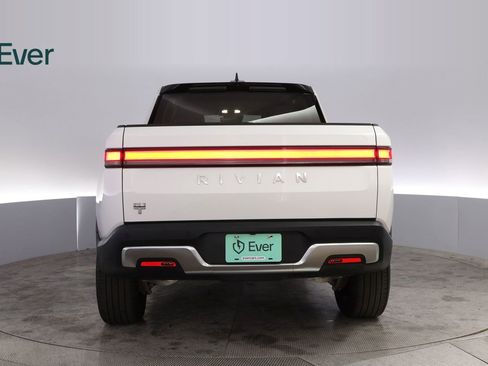 Used 2023 Rivian R1T Adventure AWD/4WD image 14