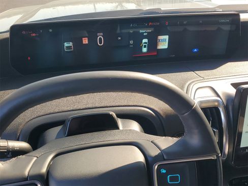 Certified 2025 Ford Expedition Platinum w/ Platinum Ultimate Package image 24