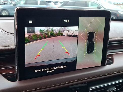 Used 2022 Lincoln Aviator Black Label w/ Class IV Trailer Tow Package image 19