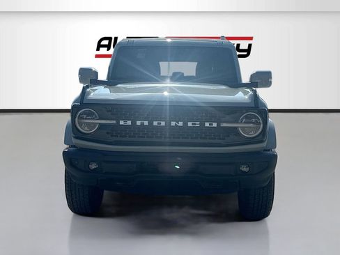 Used 2023 Ford Bronco Outer Banks image 2