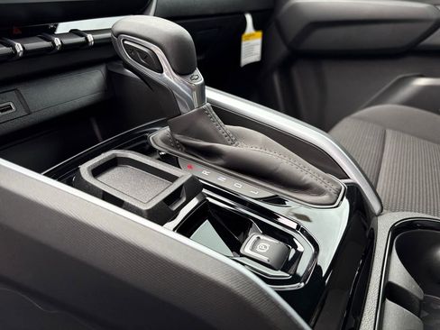 New 2024 Chevrolet Colorado LT w/ LT Convenience Package II image 28