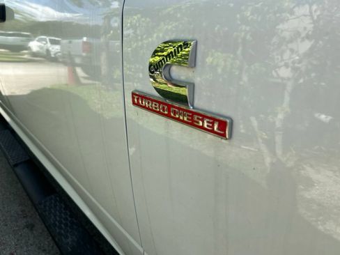 Used 2025 RAM 3500 Tradesman w/ Chrome Appearance Group AWD/4WD image 8