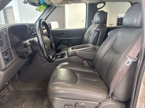 Used 2005 Chevrolet Silverado 3500 LT w/ Heavy-Duty Power Package image 13
