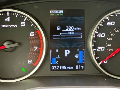 Used 2024 Mitsubishi Eclipse Cross SE image 15