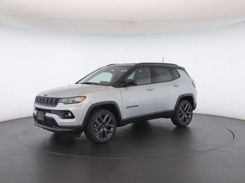 New 2026 Jeep Compass Limited image 38