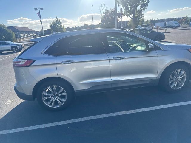 Used 2019 Ford Edge Titanium FWD image 51
