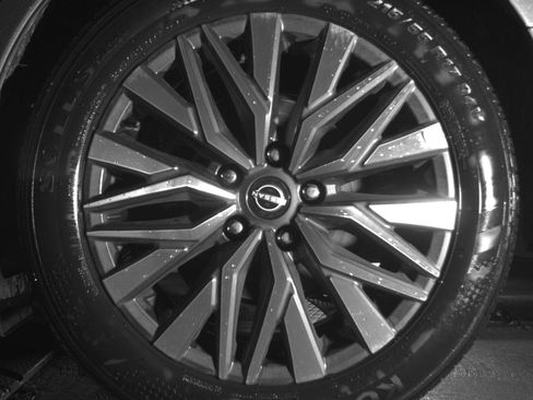 Used 2025 Nissan Altima 2.5 SV image 14