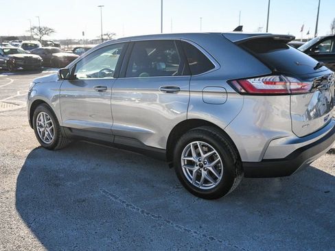 Used 2024 Ford Edge SEL w/ Convenience Package image 7