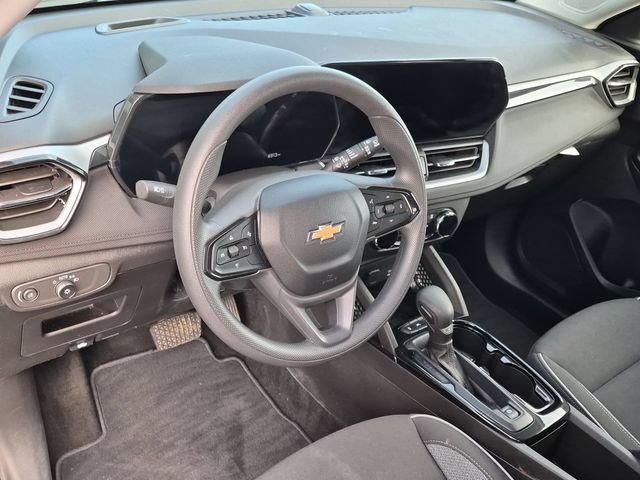 Used 2024 Chevrolet TrailBlazer LS w/ LS Convenience Package AWD/4WD image 10