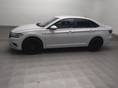 Used 2019 Volkswagen Jetta S FWD image 2