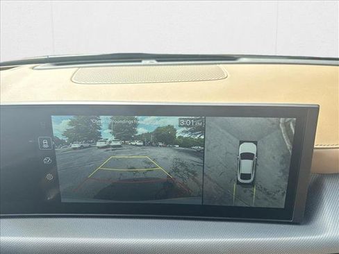 New 2025 Hyundai Sonata Limited image 13