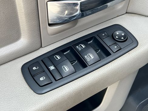 Used 2010 Dodge Ram 1500 Truck SLT RWD image 14