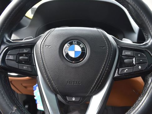 Used 2019 BMW 530i xDrive w/ Convenience Package image 14