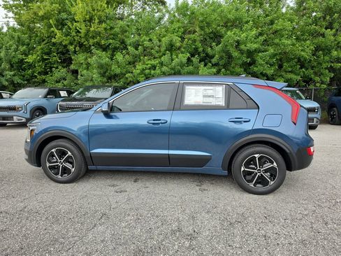 New 2026 Kia Niro EX FWD image 5