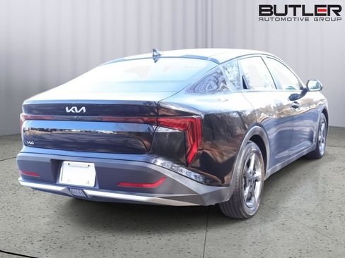 Used 2025 Kia K4 LXS image 7