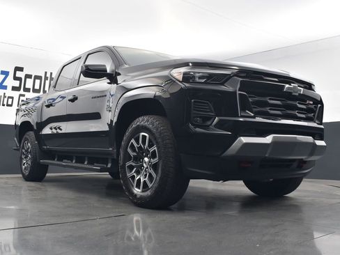 Used 2023 Chevrolet Colorado Z71 w/ Z71 Convenience Package 2 AWD/4WD image 23