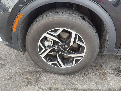 Used 2024 Kia Sportage LX image 10