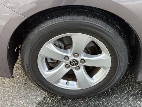 Used 2020 Toyota Sienna L image 11