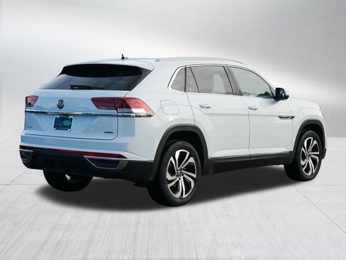 Used 2021 Volkswagen Atlas Cross Sport SEL Premium image 5