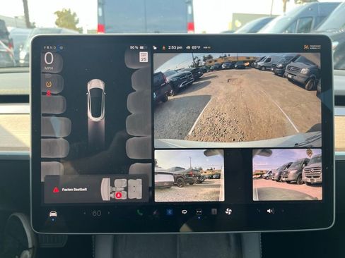 Used 2023 Tesla Model 3 Standard Range image 16