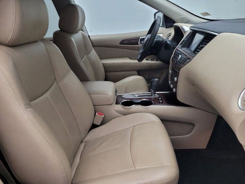 Used 2018 Nissan Pathfinder Platinum w/ Cargo Package image 21