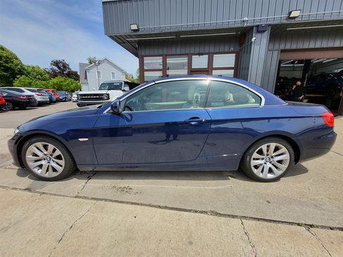 Used 2013 BMW 328i Convertible RWD image 4