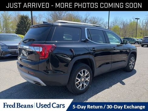 Used 2023 GMC Acadia SLT w/ Technology Package AWD/4WD image 8