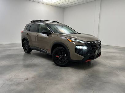 Used 2025 Nissan Rogue SV