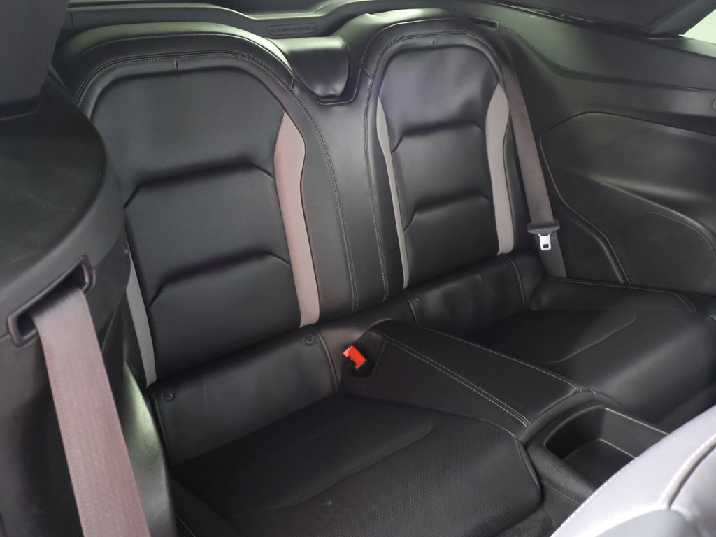 Used 2020 Chevrolet Camaro SS RWD image 26