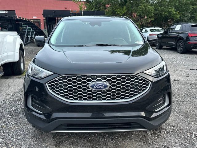 Used 2024 Ford Edge SEL AWD/4WD image 2
