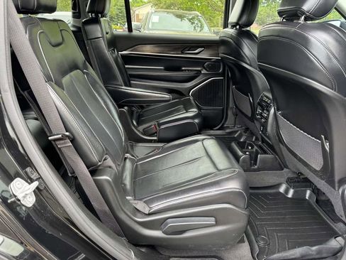 Used 2021 Jeep Grand Cherokee L Limited AWD/4WD image 14