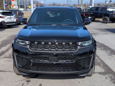 New 2026 Jeep Grand Cherokee Altitude AWD/4WD image 3