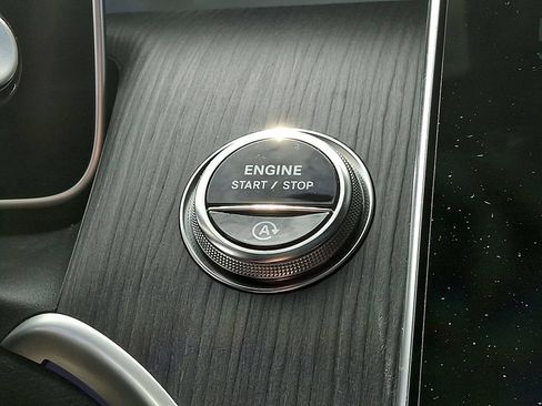New 2026 Mercedes-Benz GLC 300 4MATIC image 16