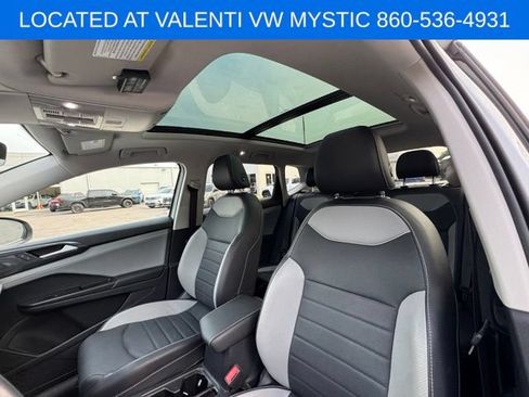 Certified 2023 Volkswagen Taos SEL AWD/4WD image 10