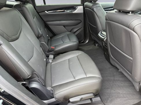 Used 2024 Cadillac XT6 Premium Luxury w/ Technology Package AWD/4WD image 18