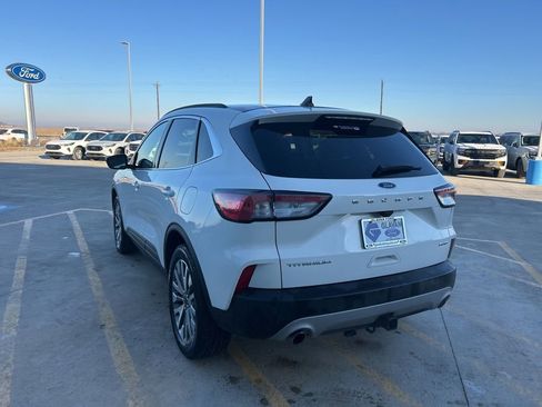 Used 2022 Ford Escape Titanium w/ Class II Trailer Tow Package image 5