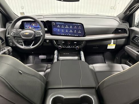 New 2026 Chevrolet Suburban Premier w/ Sun And Tow Package AWD/4WD image 21