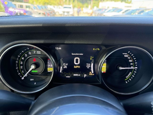 Used 2023 Jeep Wrangler Unlimited Sahara w/ Cold Weather Group AWD/4WD image 44