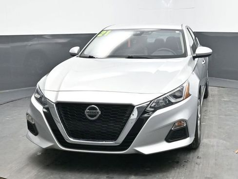 Used 2021 Nissan Altima 2.5 S image 2