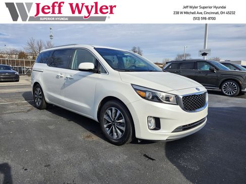 Used 2015 Kia Sedona SX image 1