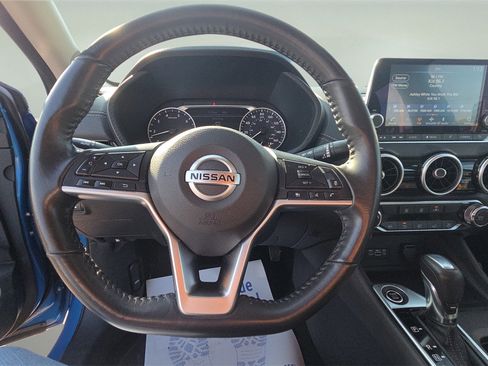 Used 2023 Nissan Sentra SV image 11