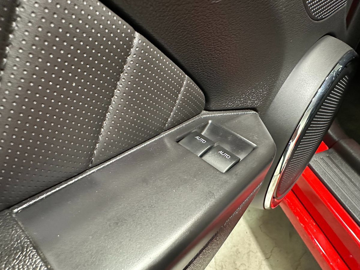 Used 2014 Ford Mustang GT Premium RWD image 25