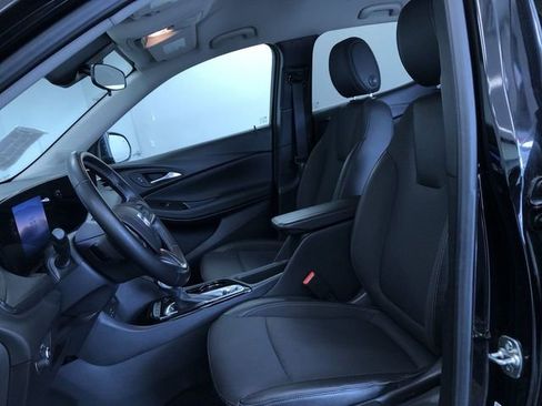 Used 2025 Buick Encore GX Preferred image 19