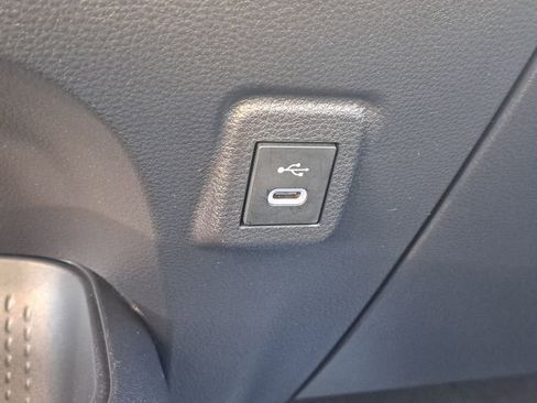 Certified 2025 Toyota Corolla LE image 24