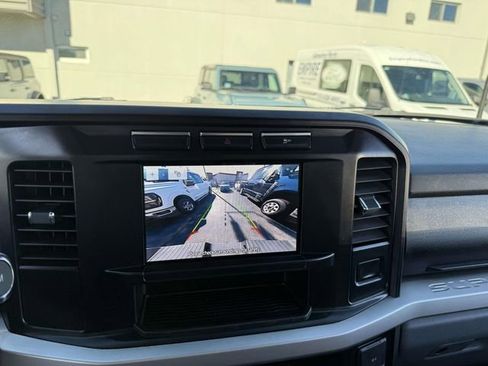 Used 2024 Ford F250 XLT w/ Snow Plow Prep Package image 28