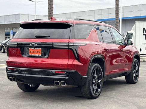 Used 2024 Chevrolet Traverse RS w/ LPO, Floor Liner Package image 5