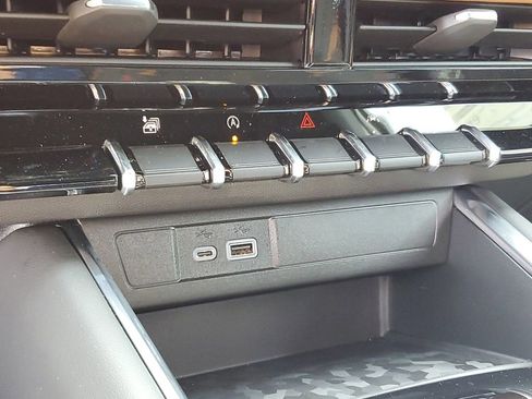 New 2026 GMC Canyon AT4 w/ Nightfall Edition AWD/4WD image 24