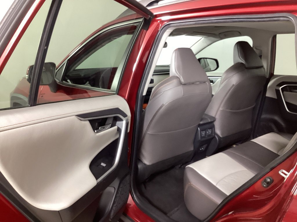 Used 2020 Toyota RAV4 Adventure w/ Convenience Package AWD/4WD image 21
