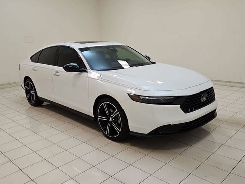 Used 2026 Honda Accord SE image 25