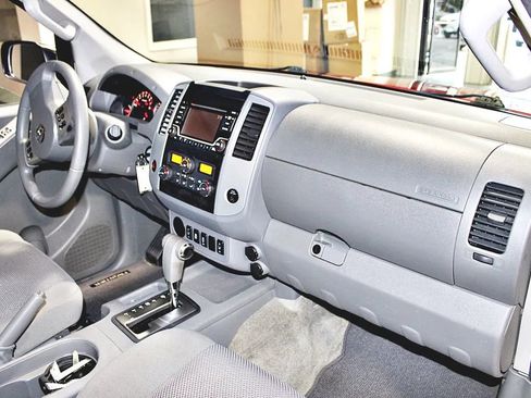 Used 2015 Nissan Frontier SV w/ SV Value Truck Package image 28